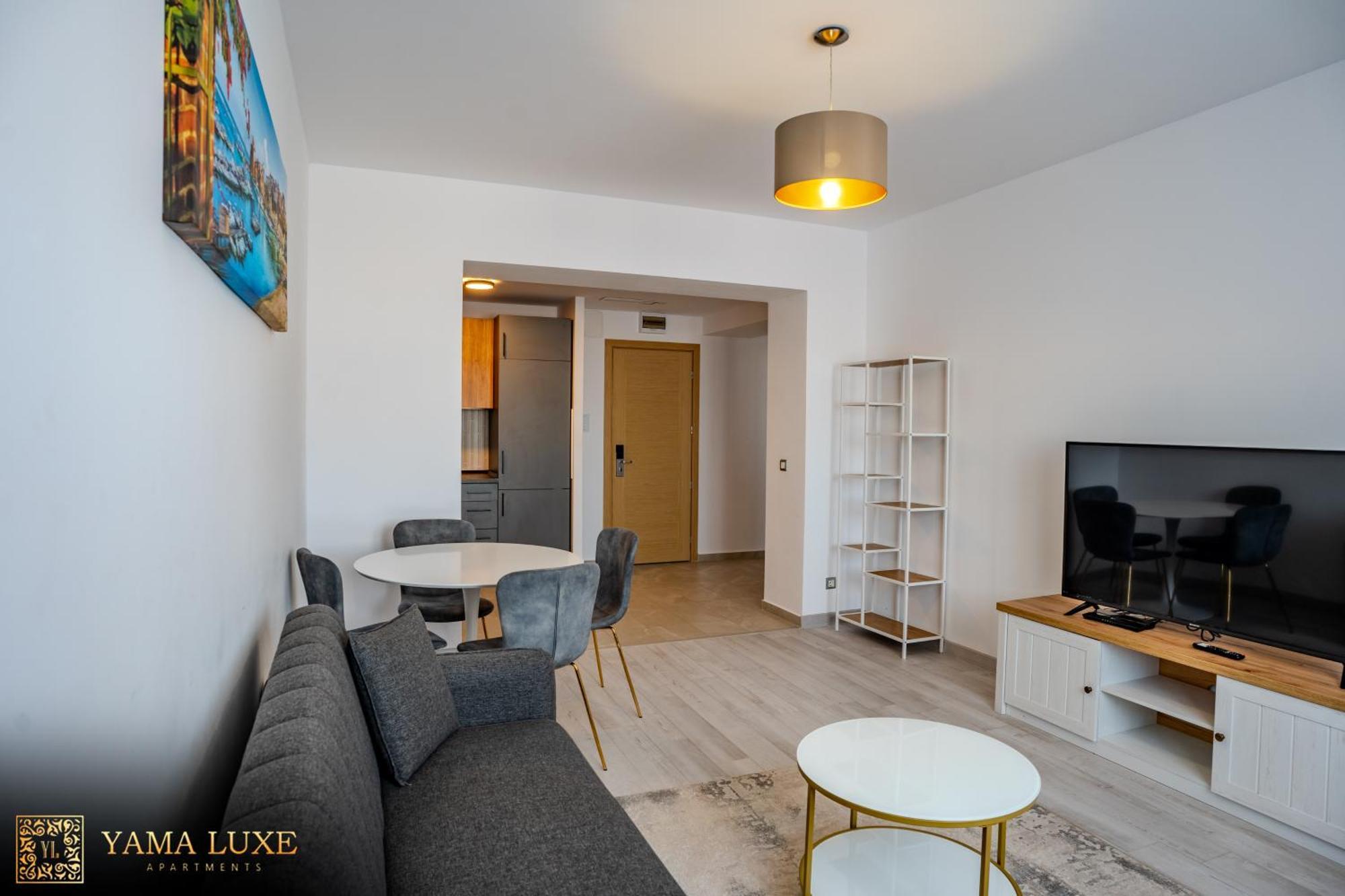 Yamaluxe Apartments - Silent & Warm With Many Facilities Bukarest Kültér fotó